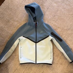 Nike Tech Kids Two-Tone Blue and White zip up